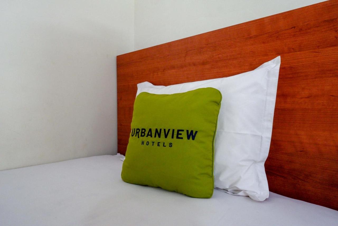 Urbanview Hotel Syariah Casa Azmya Yogyakarta By Reddoorz Kejayan Exterior photo